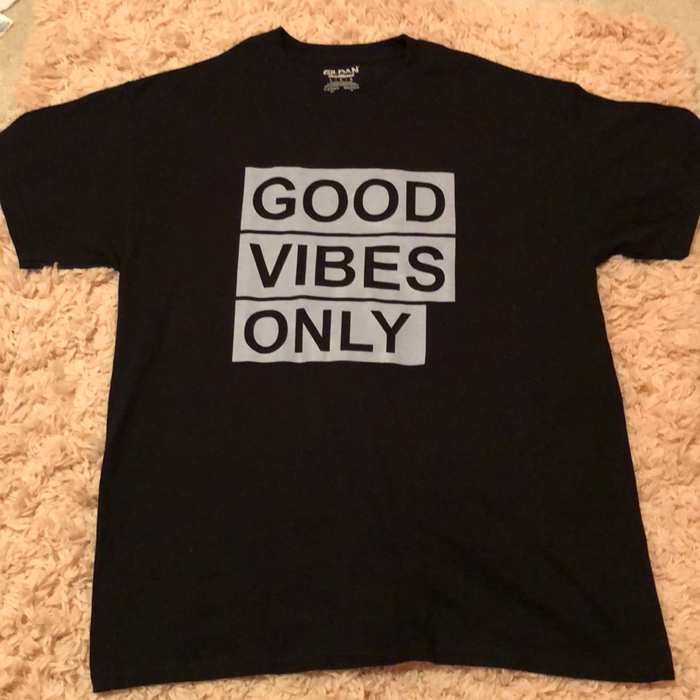 “Good Vibes Only” T-shirt